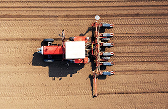 种——实现自动定植、精准施肥等农事过程，提高作农作物耕种效率和质量